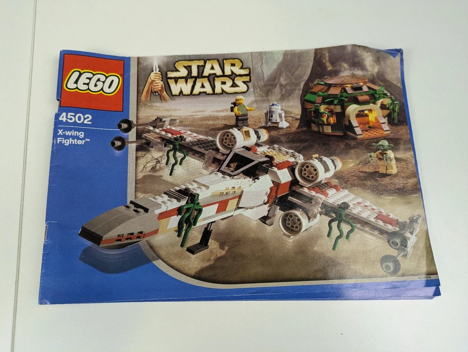 Lego Star Wars: X-wing Fighter (Dagobah), Blue box 4502 (95% Complete) - Image 4 of 4