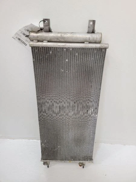 1999-2014 GMC SIERRA 2500 PICKUP AC Condenser 20913751 99-14 Foto 4 de 4