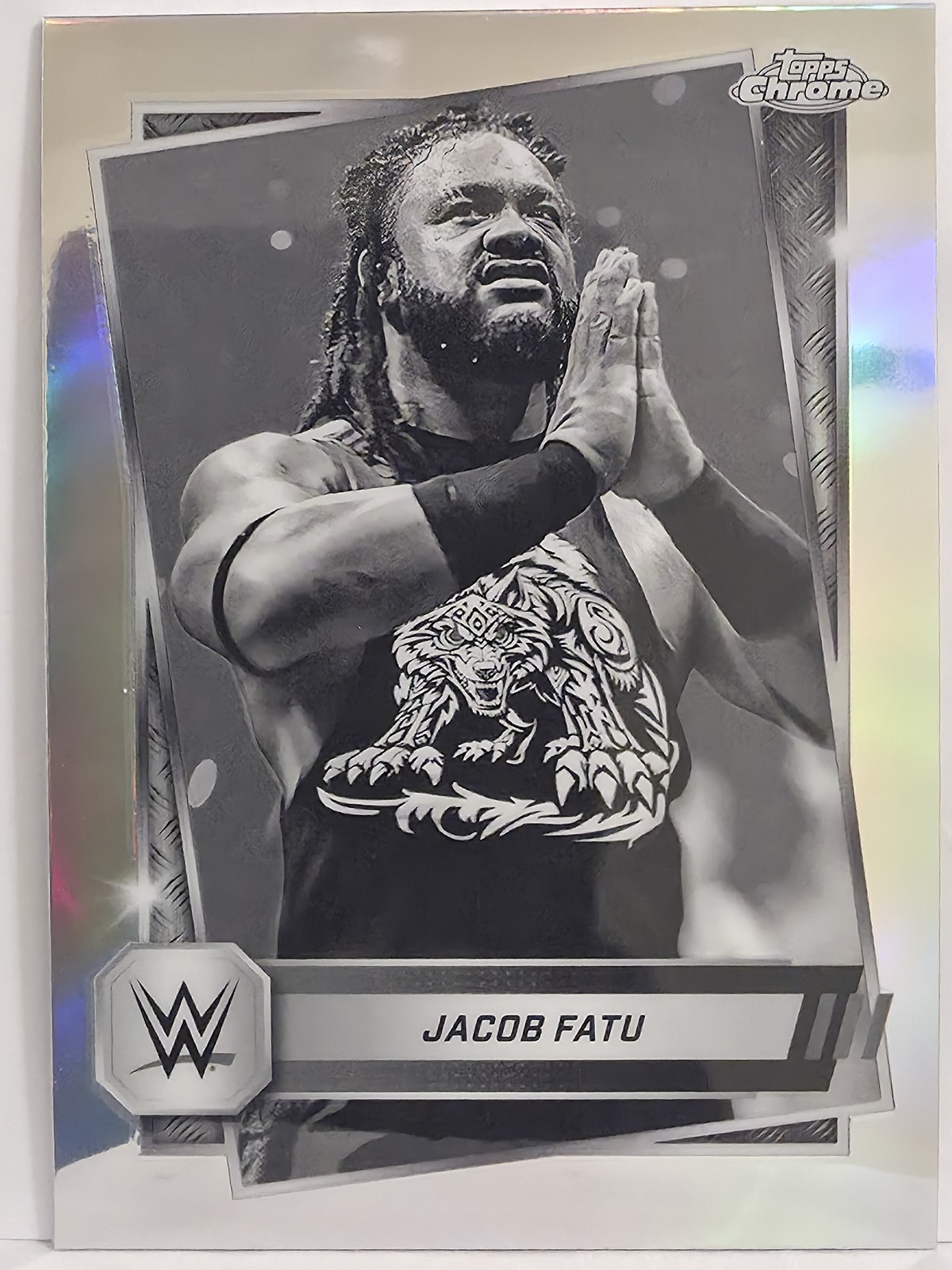 2025 Topps Chrome WWE #100 Jacob Fatu Sepia Refractor