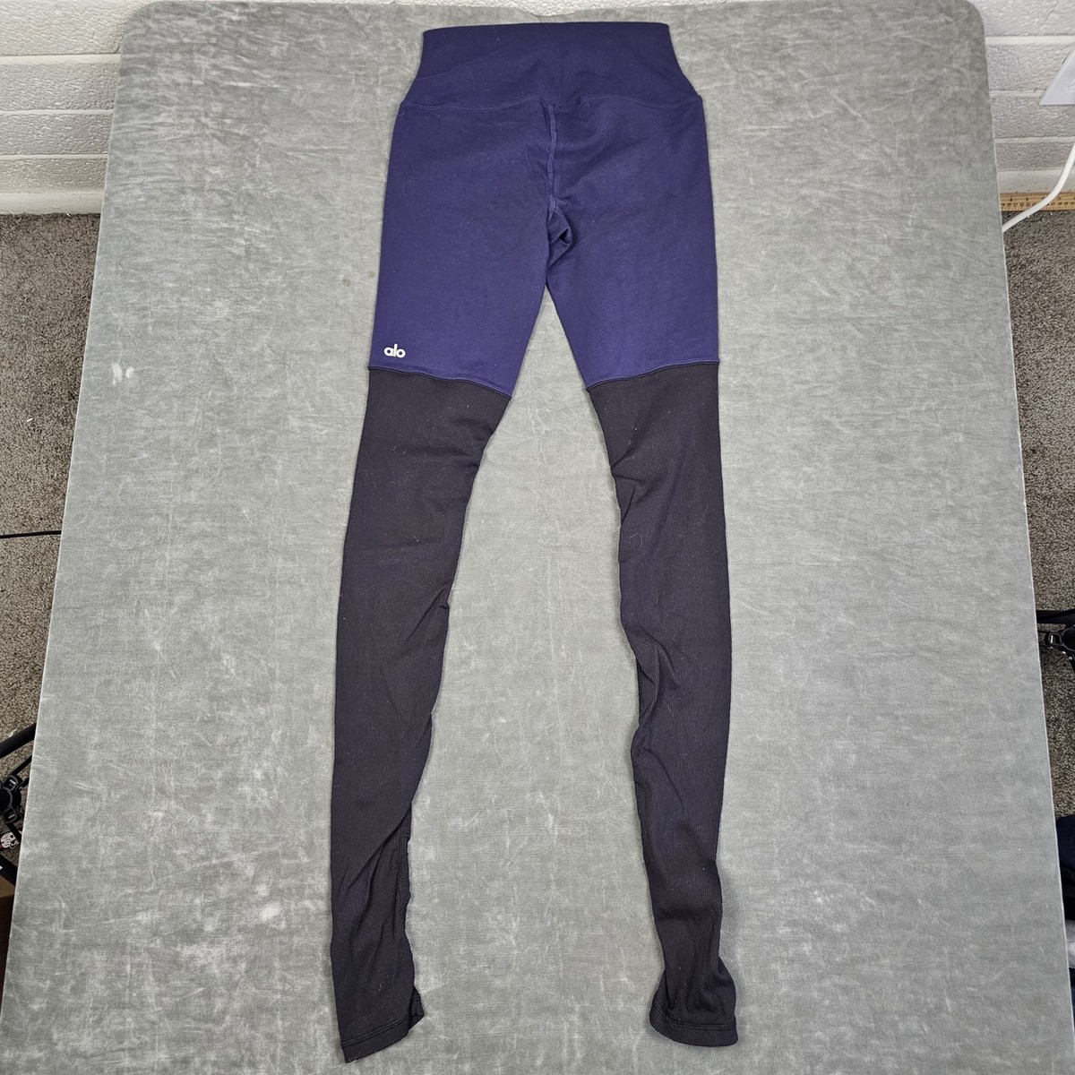 新品未使用　alo Waistlight Goddess Legging 紫/黒 Alo Yoga Leggings Womens Small Black Purple High Waist Colorblock
