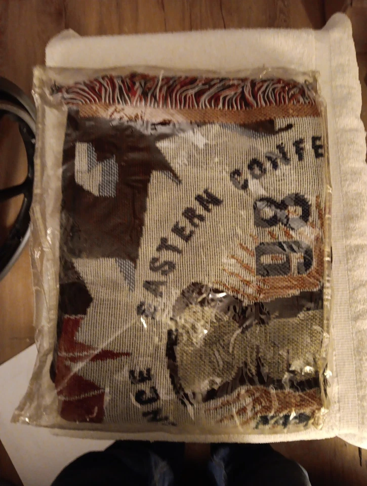 Manta tejida campeonato Copa Stanley 1998. Foto 2 de 4