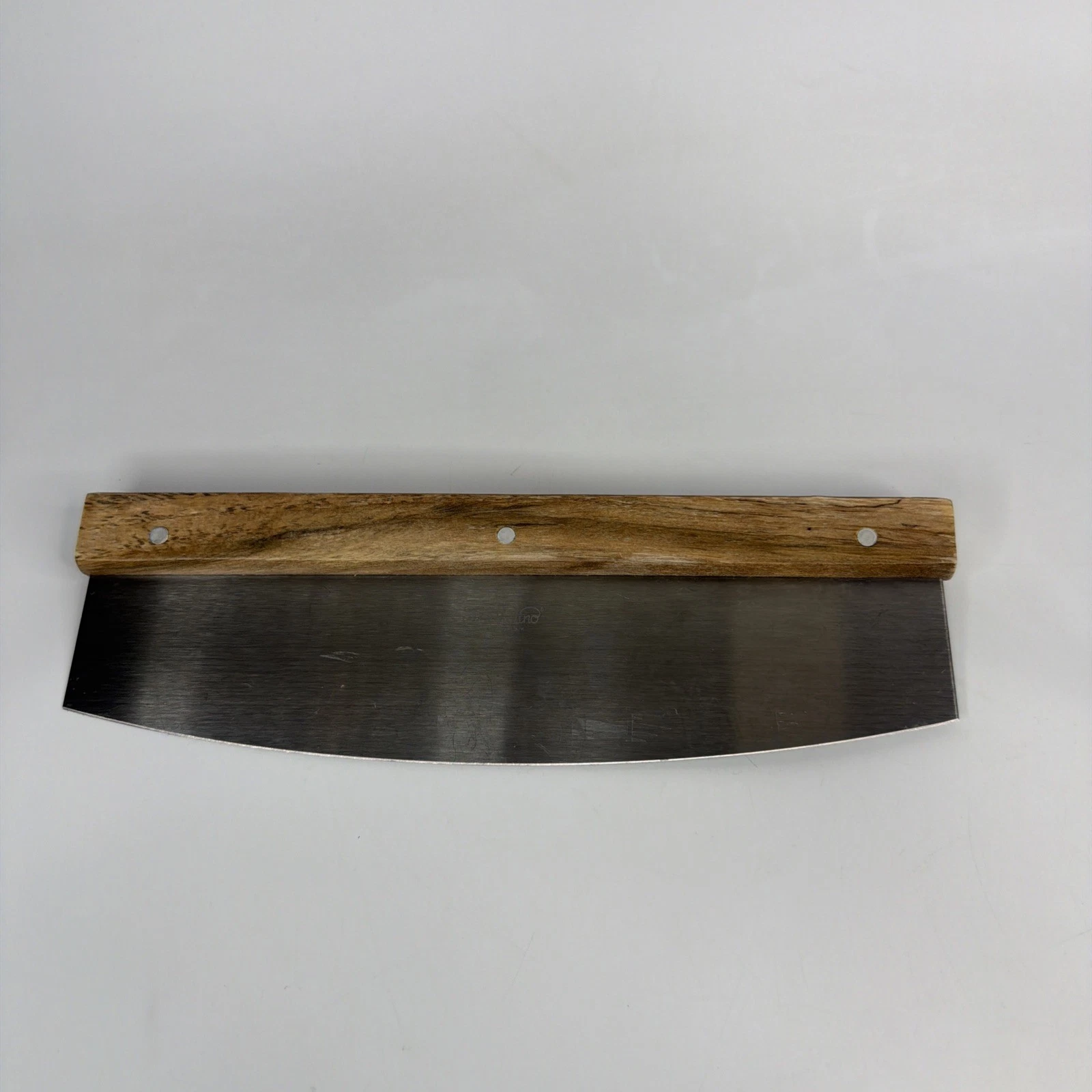 Vintage IL Mulino New York Rocking Knife Pizza Blade Wooden Handle 12.5 inch
Opens in a new window o