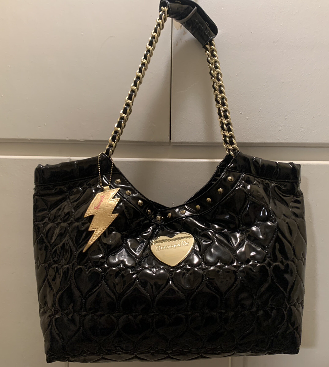 Betsey Johnson black Patent Leather Shoulder Bag with gold  display picture 1
