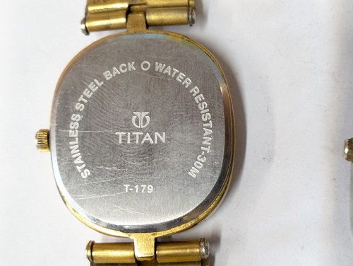 ESPRIT MIX 4 PIECE LOTT QUARTZ NOT WORKING, SPARE PARTS PURPOSE VINTAGE WATCHES - Picture 11 of 17