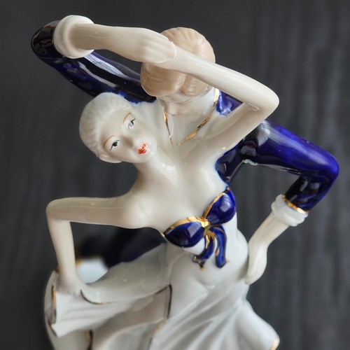 DANCING COUPLE White and Blue Cobalt Porcelain Figurine 10"×5" - Picture 6 of 8
