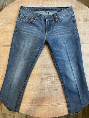 Buffalo David Bitton Size 6 Low Rise JEM CAPRI Size 28 Stretch Blue Denim Cuffed