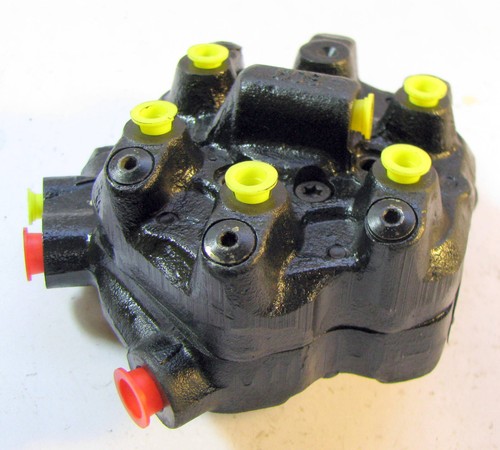 Mengenteiler Bosch 0438100060 Audi 80 90 100 VW Passat 2,1 / 2,2 original - Picture 4 of 5