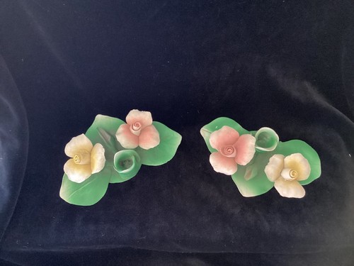 Vintage - Capodimonte candle holders - pink & yellow flowers on green leaves - Picture 3 of 5