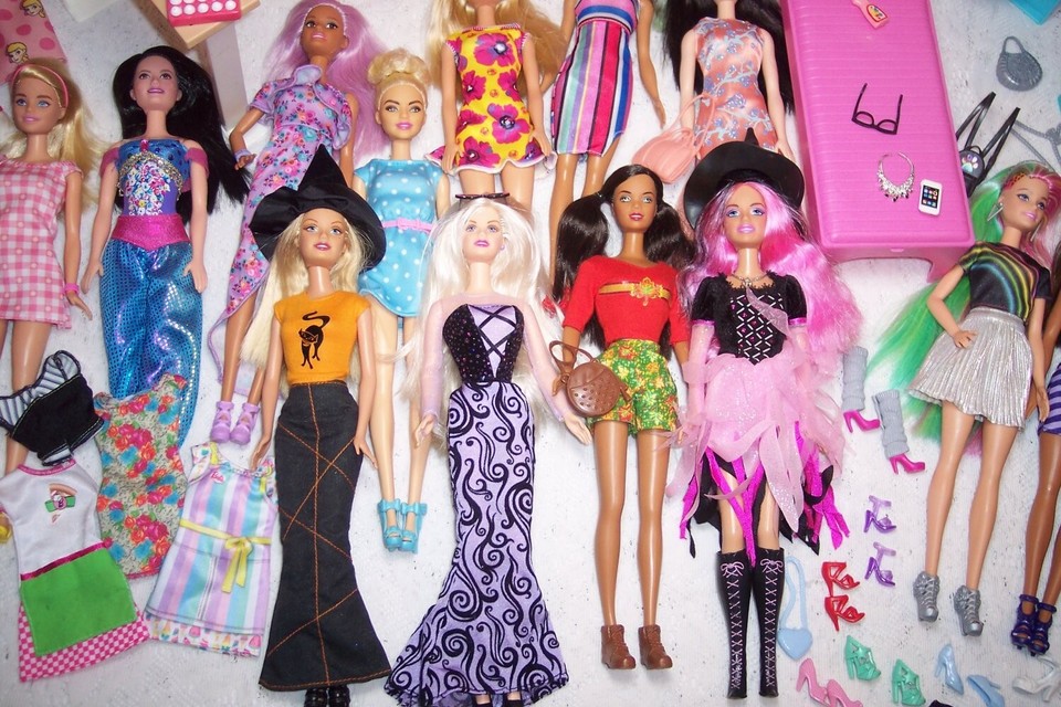 Huge 15 BARBIE Doll Lot HALLOWEEN Dolls *HOUSE* Case *CLOTHES