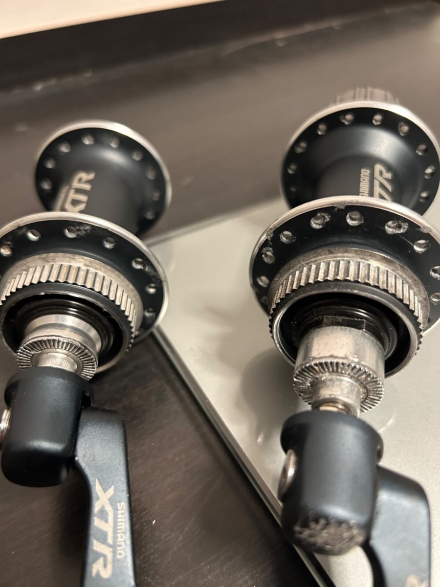 Shimano XTR HB-M975/FH-M975 MTB/Gr. Bike 28/32H pair F&R Shimano XTR HB-M975/FH-M975 MTB/Gr. Bike 28/32H pair F&R