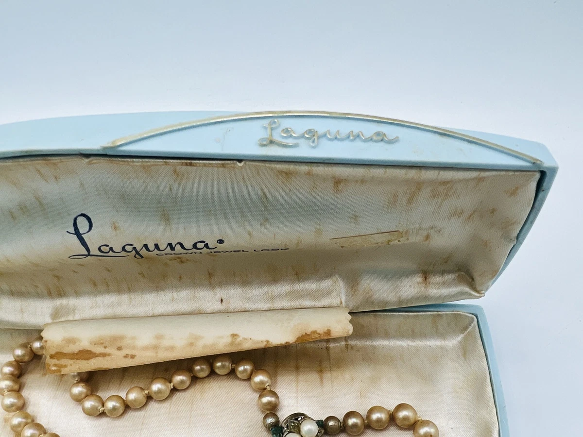 Vintage laguna pearl best sale necklace