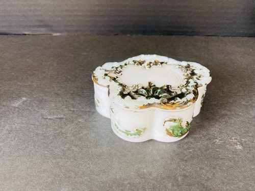 ANTIQUE Victorian Dithridge Milk Glass 4-1/8”x3-1/2” Embossed Trinket Box FAIR
