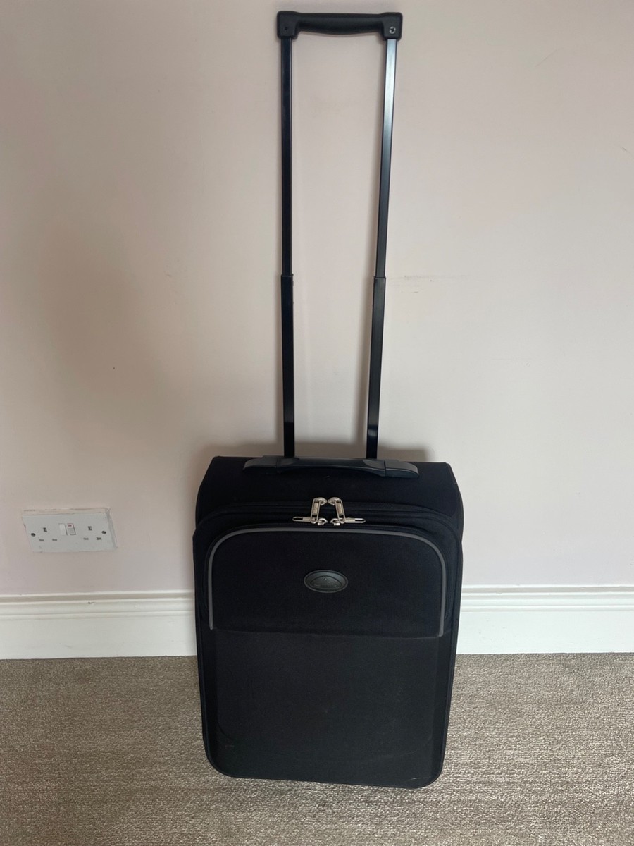 Samsonite Black Soft Shell Carry on Wheeled Case
