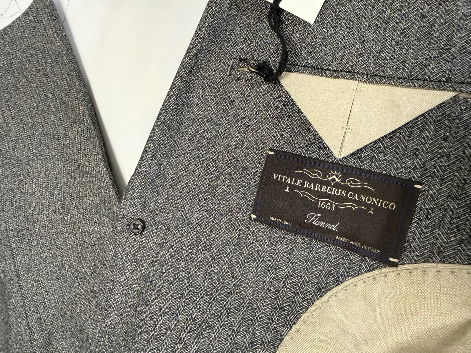 Herringbone Luxury Flannel - 42 R Jacket, 34x32 Pants, Banana Republic image 5