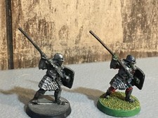 A30135 LOTR LORD OF THE RINGS GAMES WORKSHOP METAL MORDOR ORC 2 PK SPEARS GW
