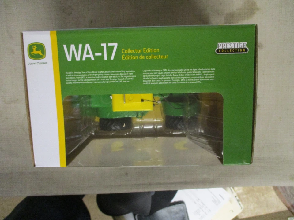 2025 John Deere Model WA-17 4WD Toy Tractor "Prestige Collection" 1/32 Scale NIB - Image 3 of 4