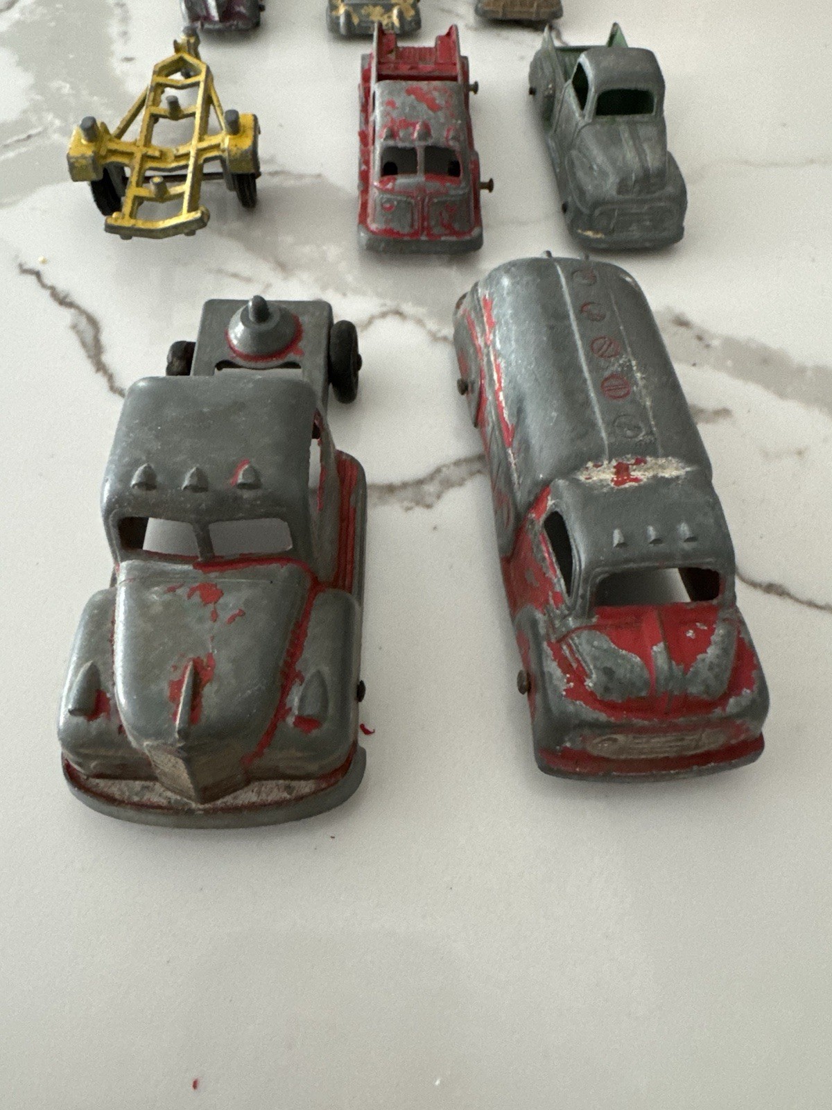 Foto 2 di 10
