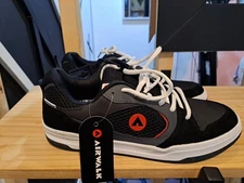 Brand New Airwalk Mens Everett Sneaker. Black/Red/Gray. Size 10