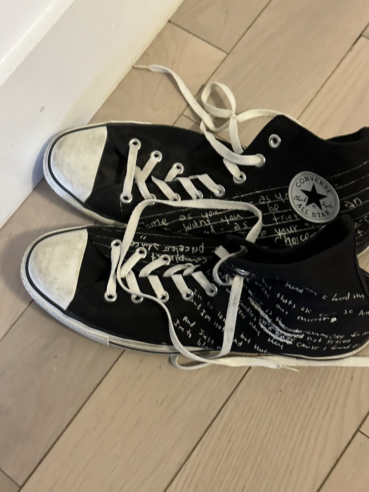 converse kurt cobain