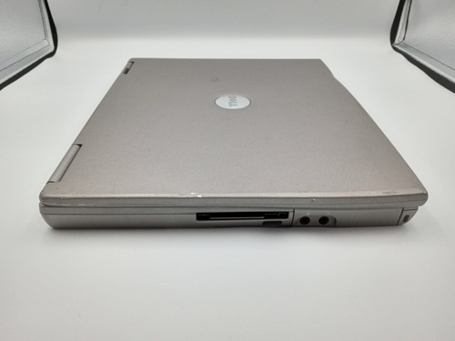 Dell Latitude D600 14" Laptop Intel Pentium 1GB RAM 30GB HDD WinXP *READ* -RR - Picture 5 of 8