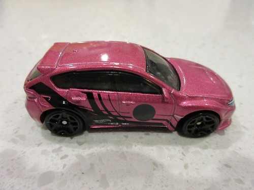 Hot Wheels 2011 Subaru WRX STI Pink Nightburnerz 1:64 DIECAST auto da corsa giocattolo - Foto 2 di 5