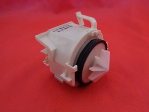 Bosch Siemens Neff Laugenpumpe Ablaufpumpe Spülmaschine BLP 3  205.962