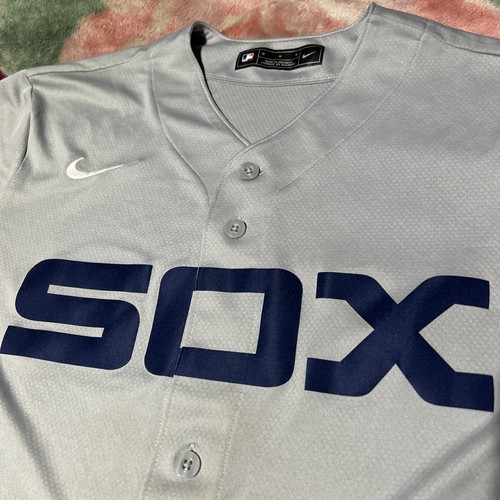 Nike Chicago White Sox’s Grey Charities Jersey Medium Very Nice Collectible🔥🔥 - Picture 5 of 10