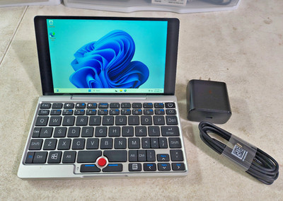 GPD POCKET UMPC Portable Laptop PC X7-Z8750 8GB 128GB SSD Window