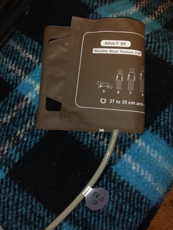 EDAN E9 Reusable NIBP Adult Blood Pressure Cuff 27-35cm IN PLASTIC New