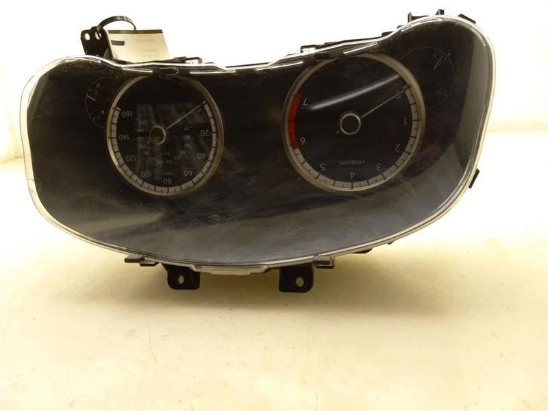 Lexus NX300 F 2018 equipamiento deportivo velocímetro clúster Foto 4 de 4