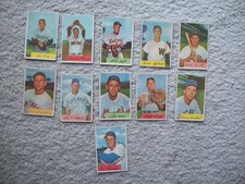 lot of 22   1954 bowman baseball cards see below