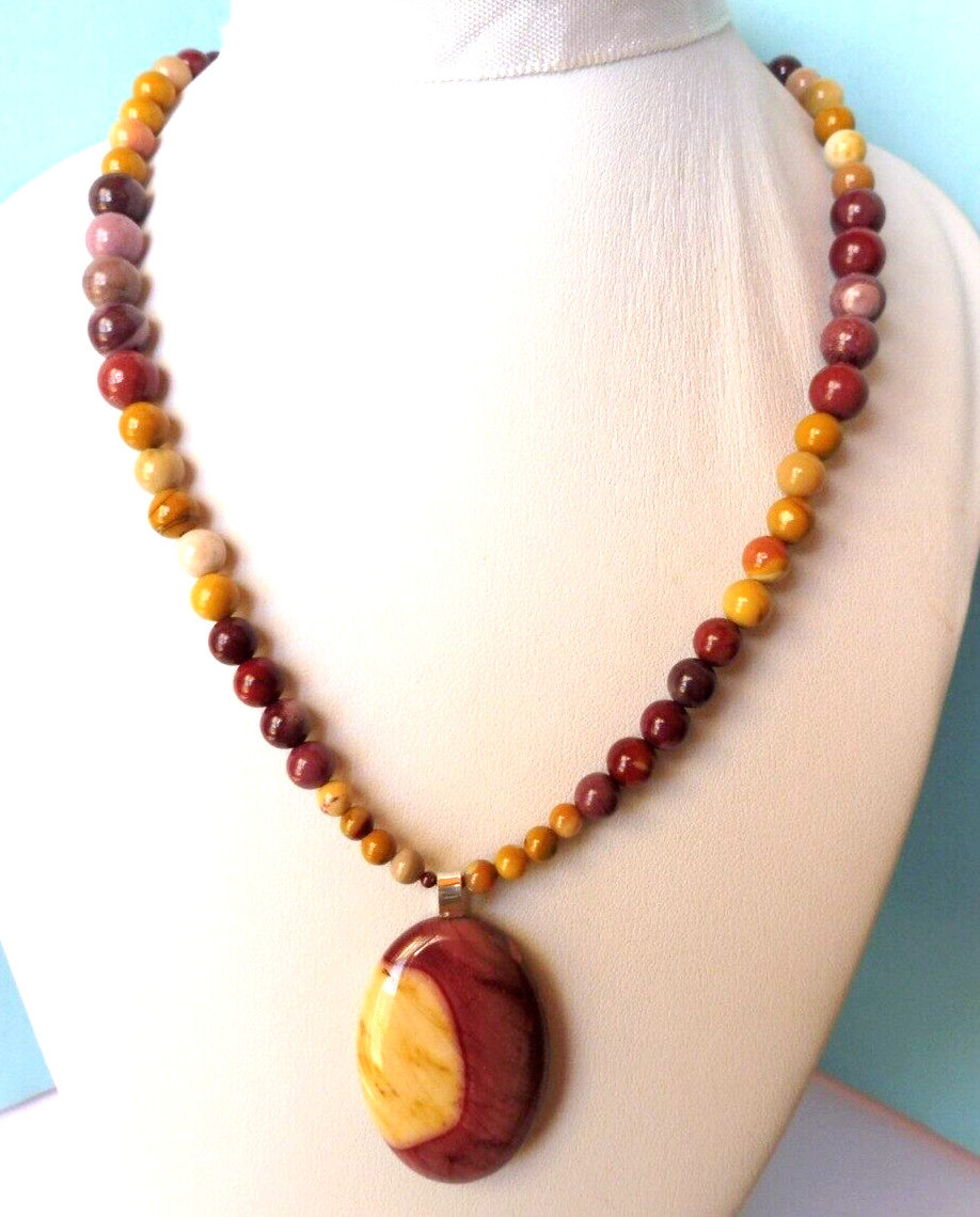 Collier en Mookaite naturelle et argent massif, un bijou de prestige pour femme