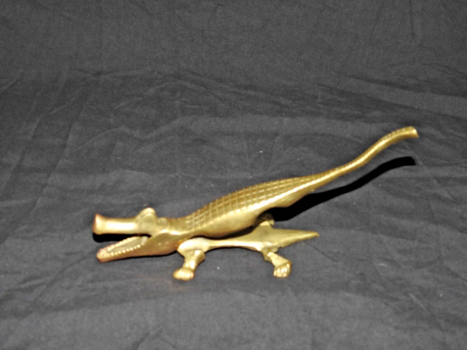 Vintage MCM Solid Brass Alligator Crocodile Nutcracker Figurine 10" Long - Image 4 of 4