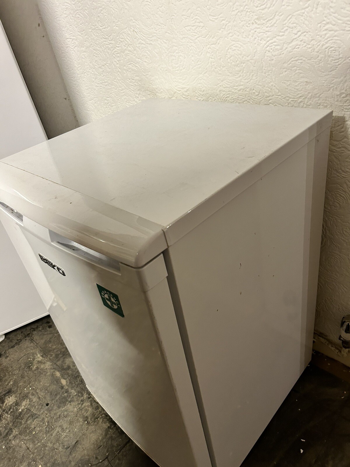 Beko UR4584 54.5cm Freestanding Fridge Freezer White 8690842376993 eBay