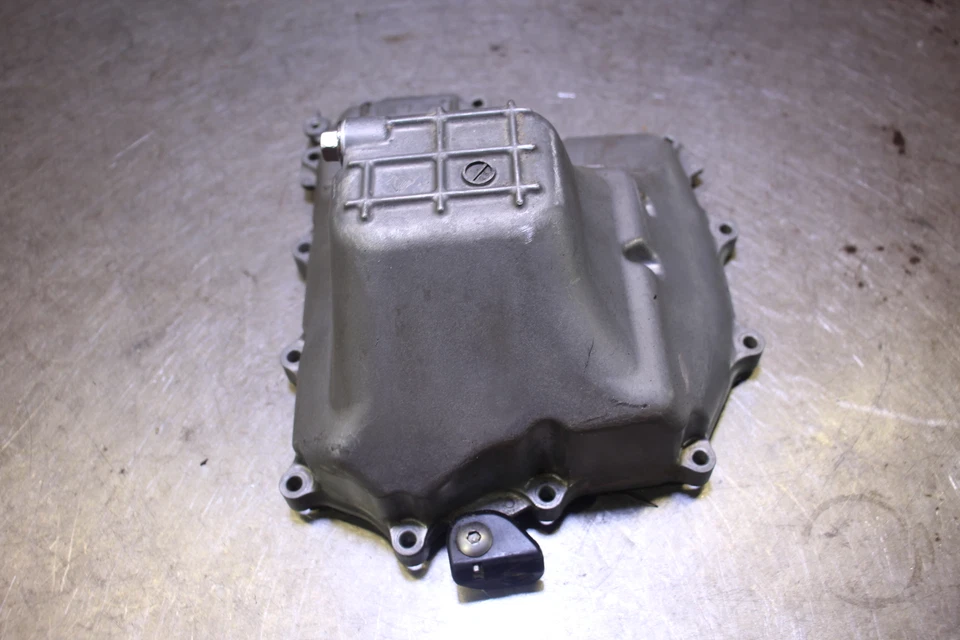 08-11 Honda Cbr 1000rr Oil Pan - Изображение 3 из 4