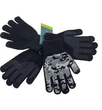 Boys Gloves Tek Gear 2 Pair NEW One Size 4-20 Kids NWT Digi Camo Touch Screen