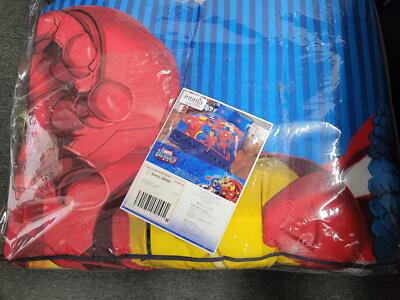 Marvel Heroes 4 Piece Set , Down Comforter, Bed Skirt 2 Pillow Cases