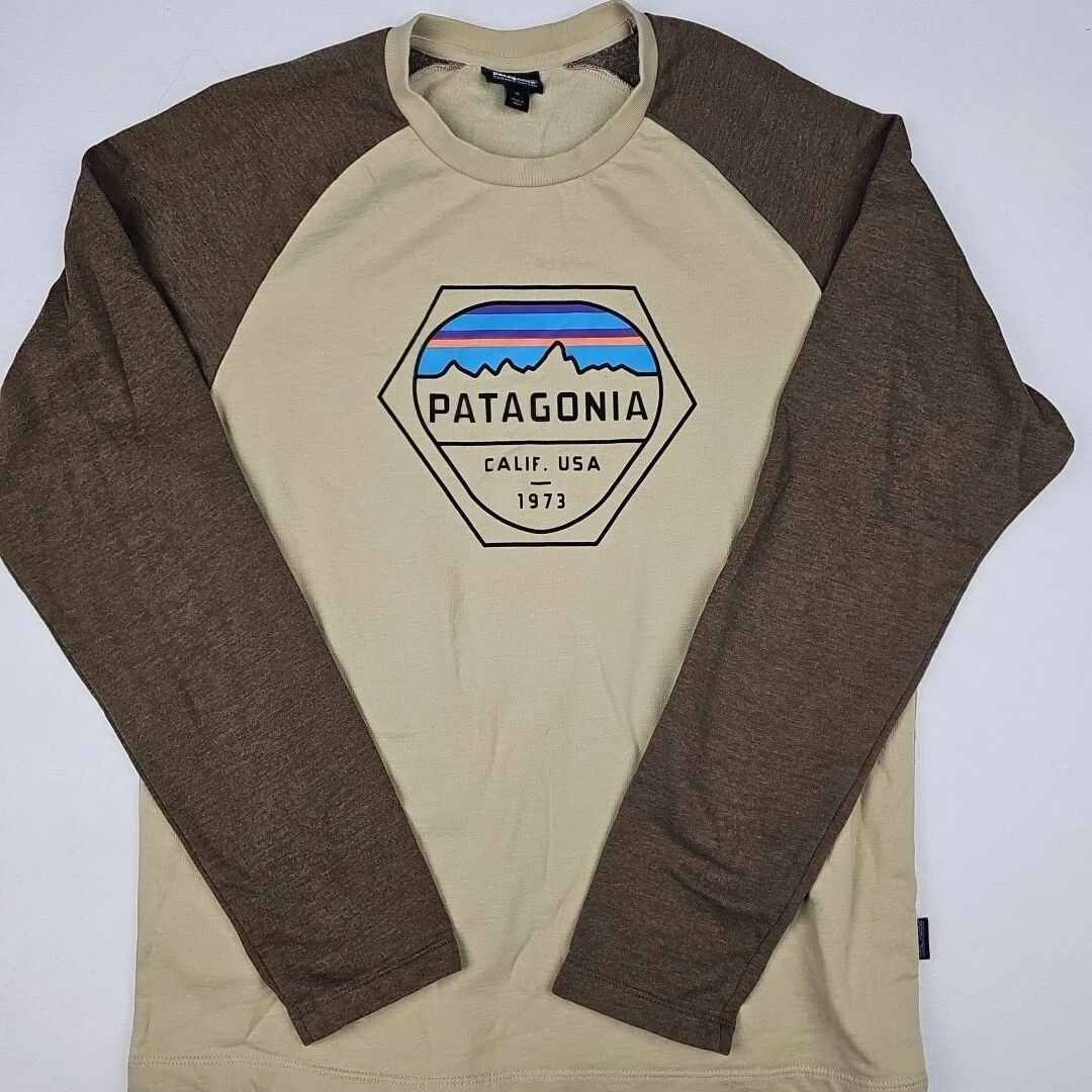Patagonia Mens Long Sleeve Pullover Shirt Size Medium Logo Warm Soft EUC Outdoor