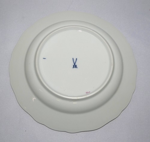 Meissen Porzellan Dessertteller Rote Rose Neuer Ausschnitt Goldrand D. 20,0 cm - Picture 7 of 8