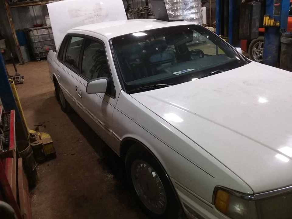 Driver Left Headlight Fits 89-94 LINCOLN CONTINENTAL 2079389 - Image 3 of 4