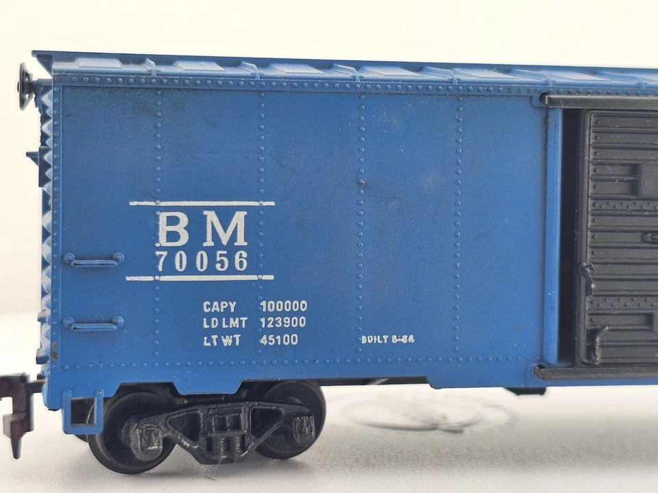 Mantua HO Scale Boston & Maine 40'  Single Door Box Car BM 70056 Model Train Car - Image 3 of 4