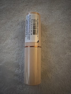 Makeup Revolution Fast Base Stick Foundation F8