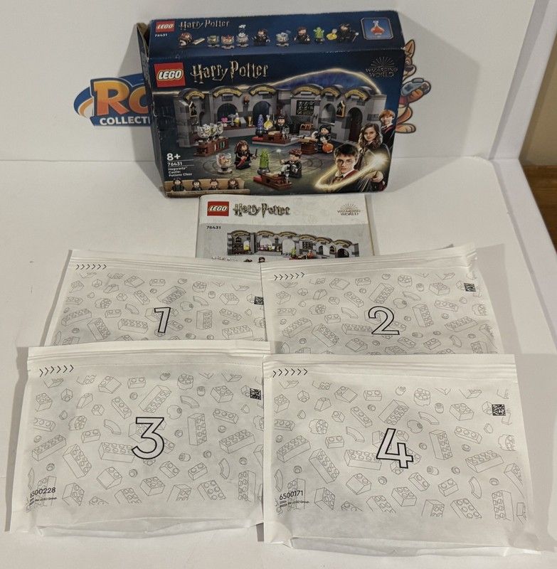 LEGO Harry Potter 76431 Hogwarts Castle Potions Class Building Set
