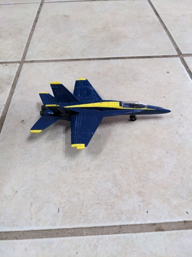 1989 Ertl McDonnell Douglas F-18 Hornet Blue Angels U.S. Navy Fighter Air Plane - Picture 4 of 12