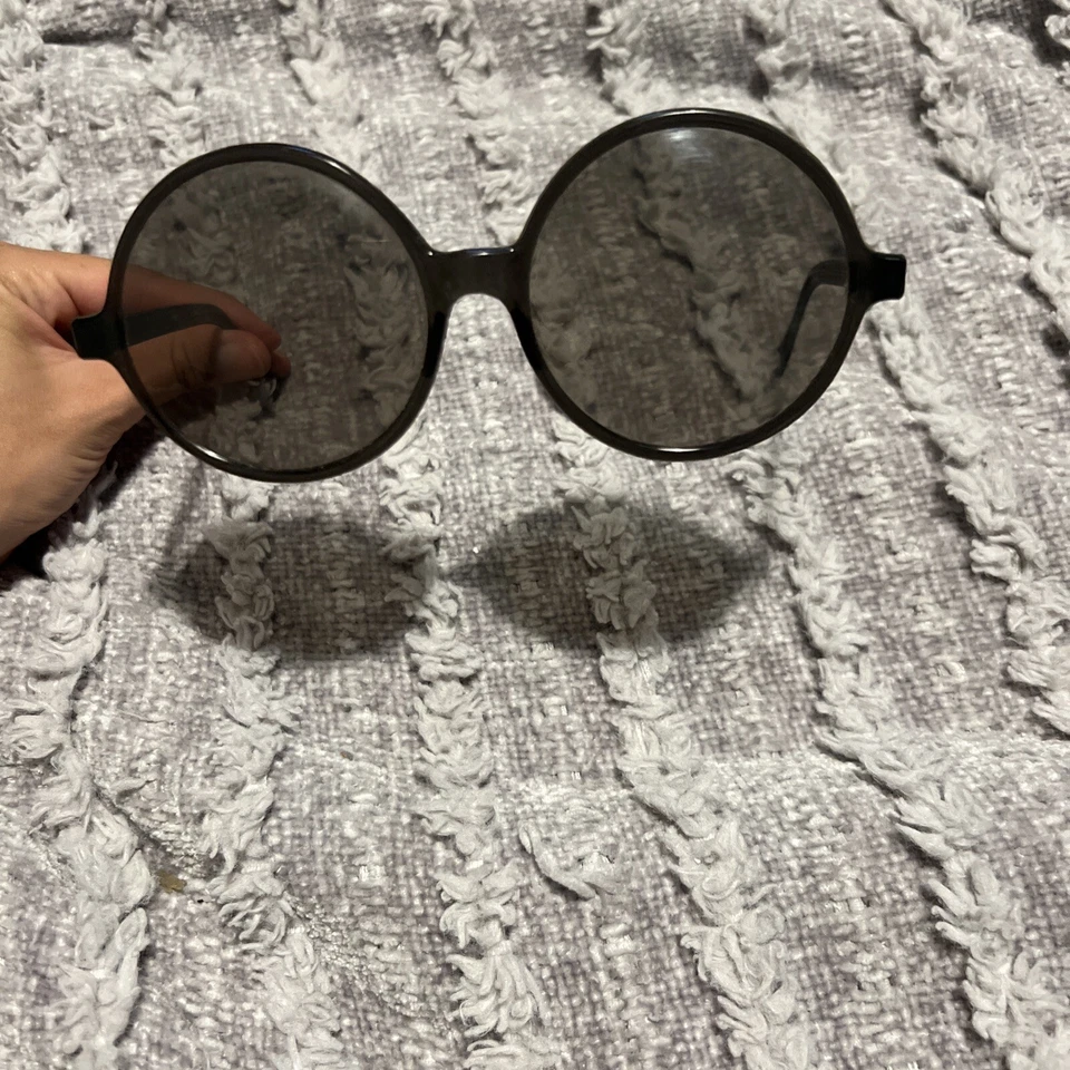 Vintage 1970 Oversized Round Sunglasses Cool-Ray Polaroid Made in Italy - Image 2 of 4