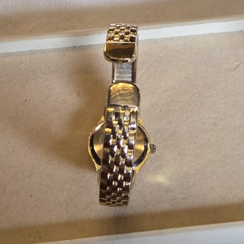 Vtg Vivani Cuff Bracelet Watch Gold tone New Battery Works NICE - Picture 6 of 13