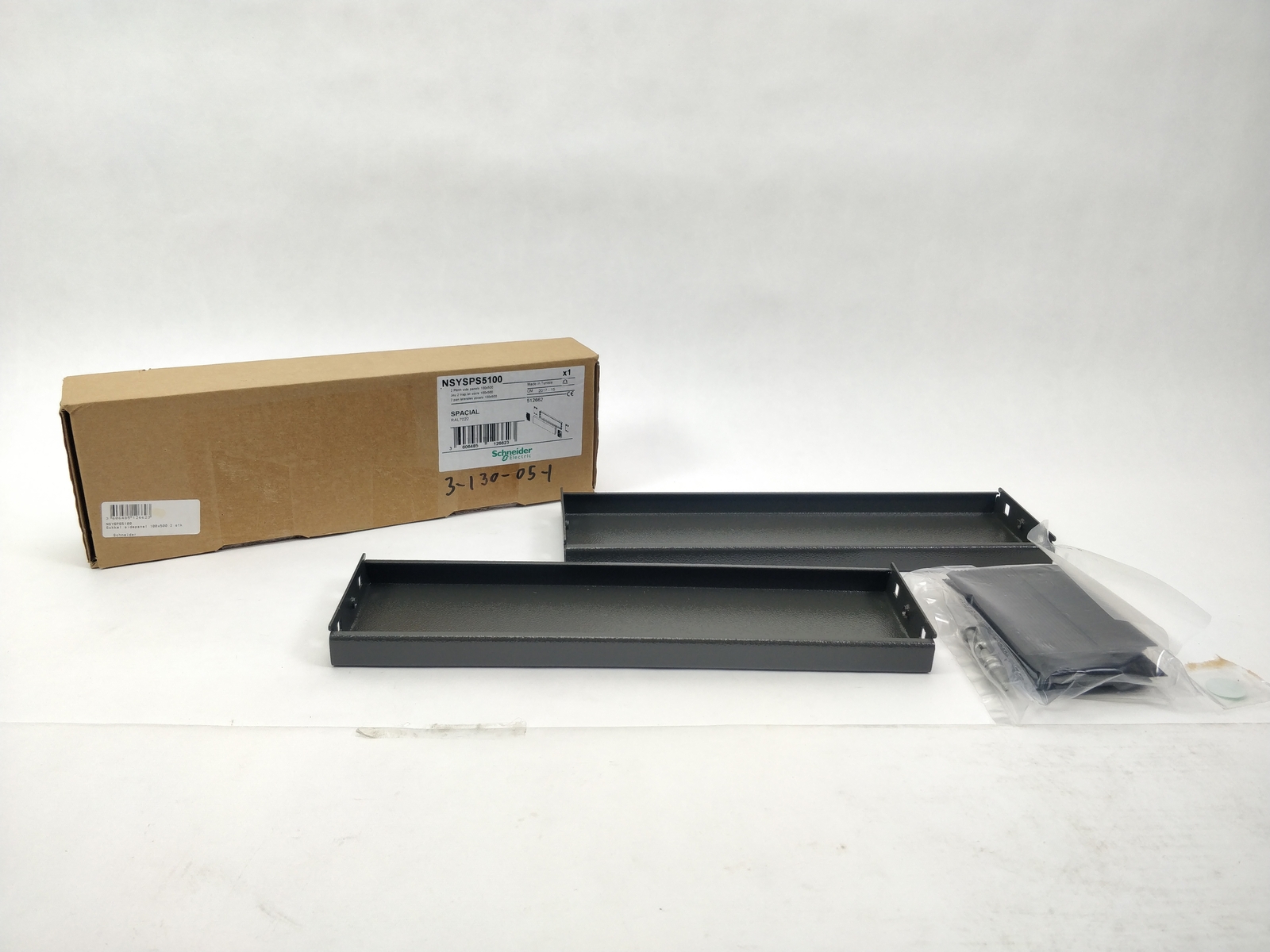 Schneider Electric 512662 / NSYSPS5100 Side Panels RAL 7022