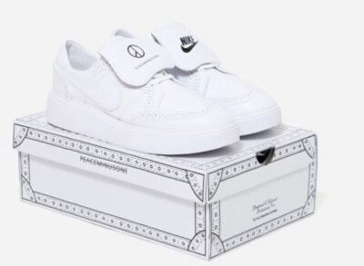 Nike Kwondo 1/ Peaceminusone Gr.44 Neu