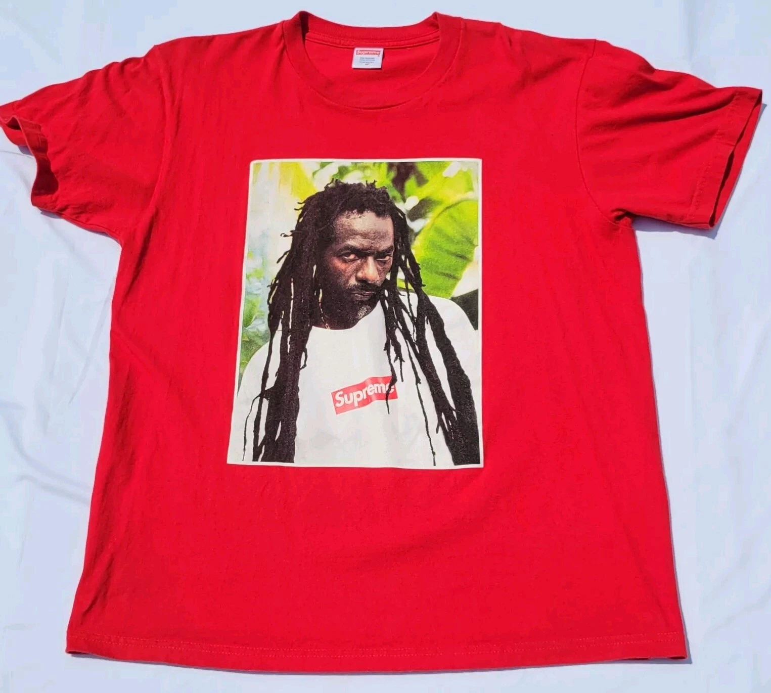 Tee shirt rouge Supreme Buju Banton. Taille moyenne LIVRAISON GRATUITE ? 