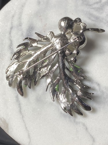 Green Enamel Leaf Pin Pearl Rhinestones Tropical Silver Tone Brooch Vtg Designer - Picture 3 of 4